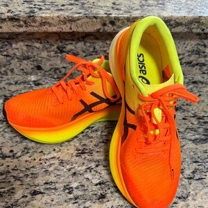 Asics MetaSpeed Edge Women’s Size 8